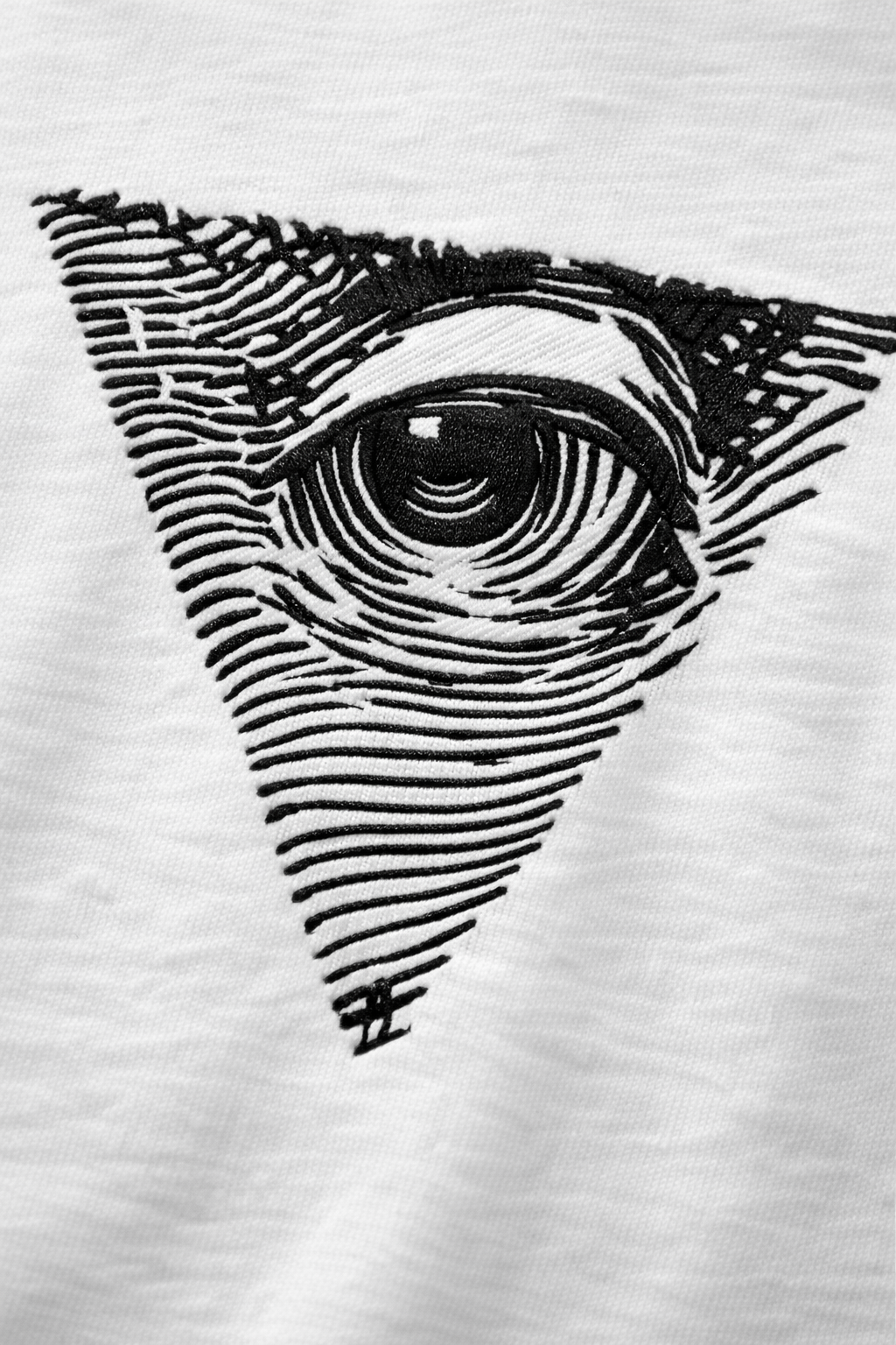 T-Shirt TFA L’Œil Intérieur Brodé – Coupe Carrée 280 g/m²
