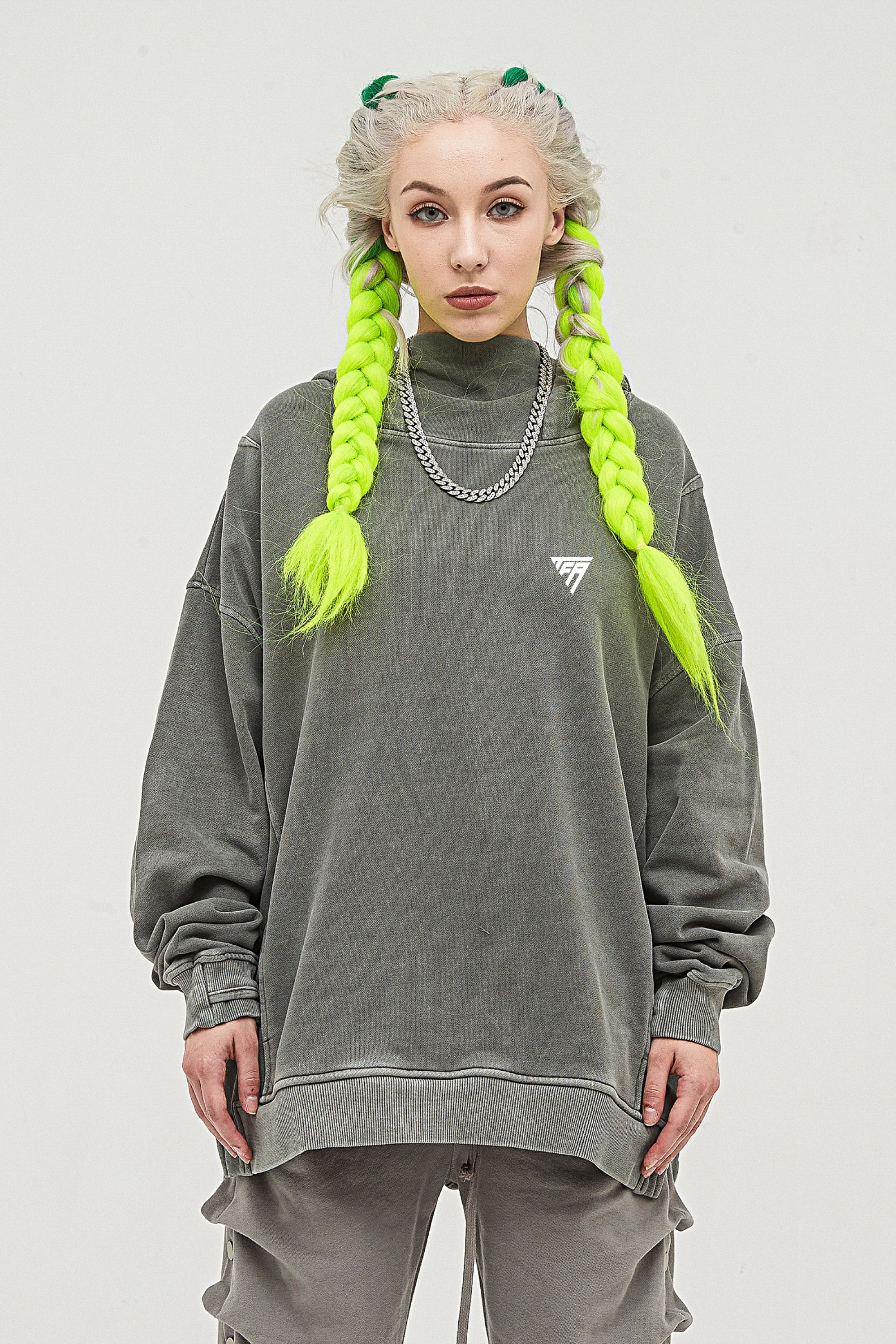 SWEAT OVERSIZE 440GSM – THE FACE ATLAS ICONIC