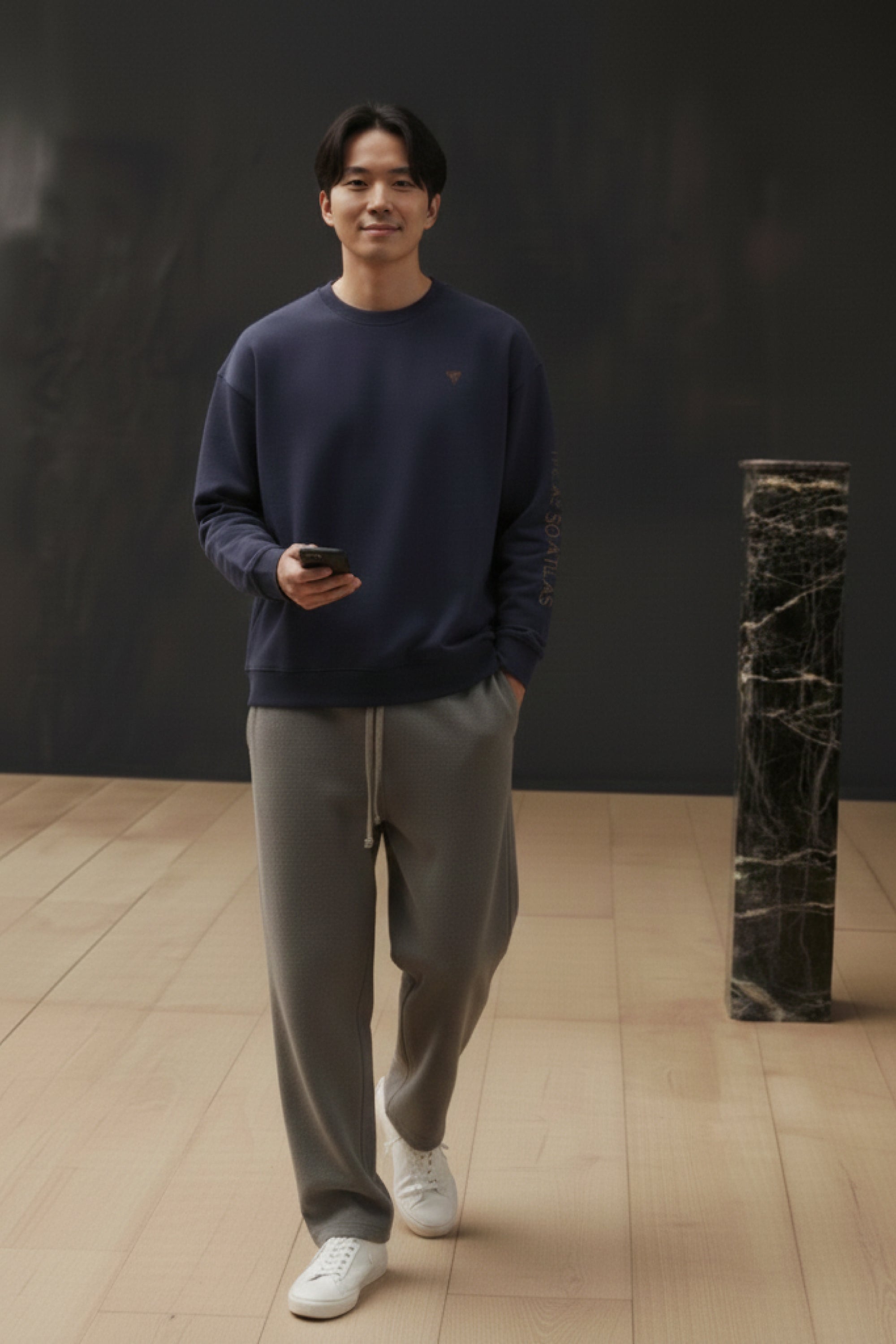 Sweatshirt Oversize Bleu Nuit – Le Pèlerin Muet