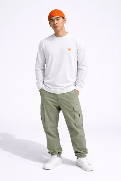 T-shirt manches longues blanc en coton 220g avec logo triangulaire orange sur la poitrine gauche berkane