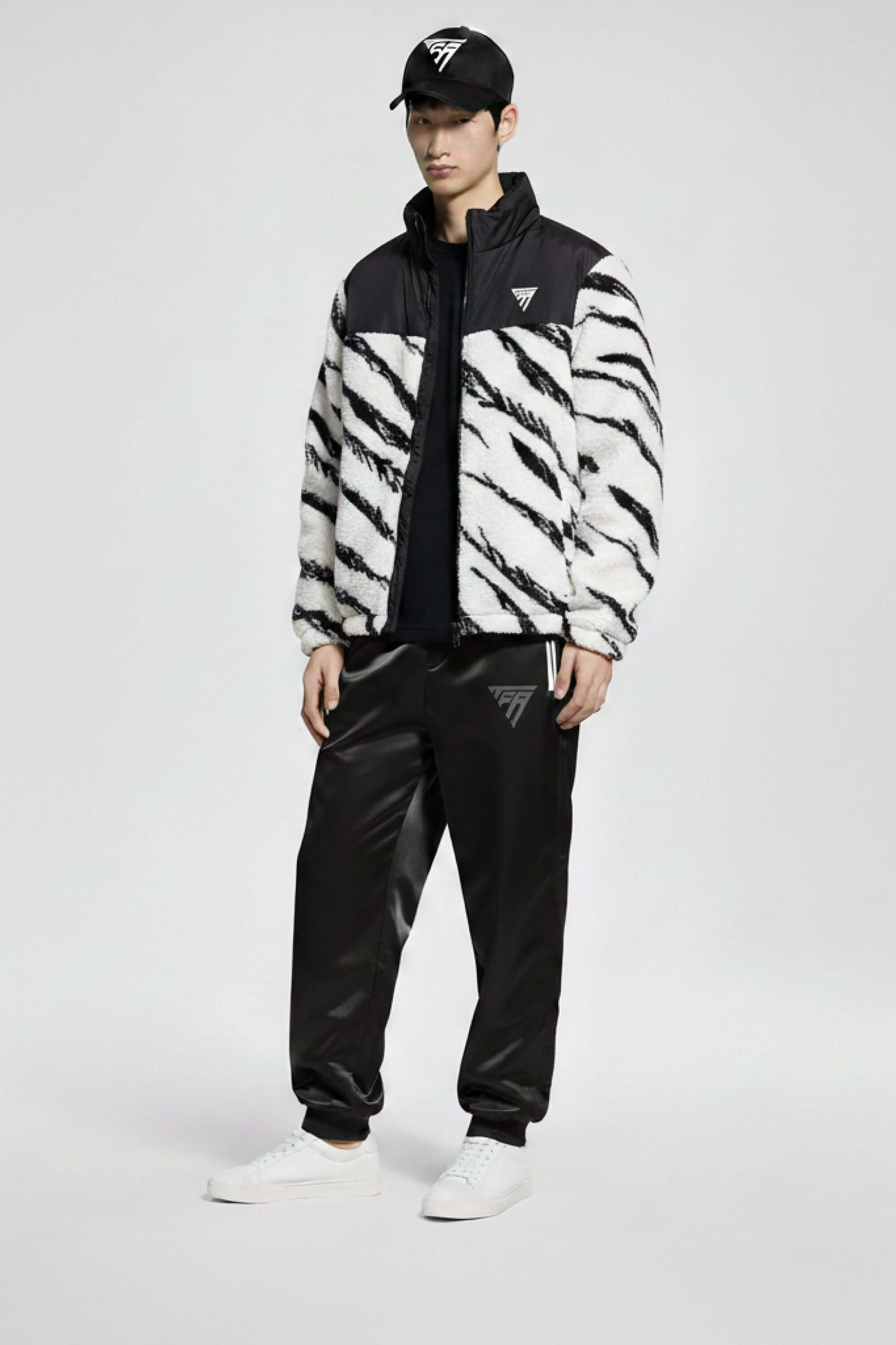 TFA – 480g | Veste Oversize Sherpa "Tiger Shadow"
